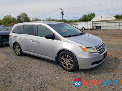 Czwarte zdjęcie samochodu z boku: 2011 HONDA ODYSSEY VIN:5FNRL5H6XBB095076 - miniatura