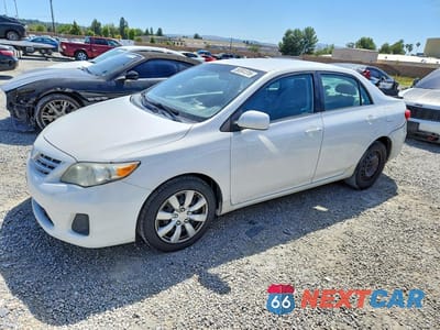 2013 TOYOTA COROLLA LE 5YFBU4EE1DP186653 - główne zdjęcie licytacji z USA - miniatura