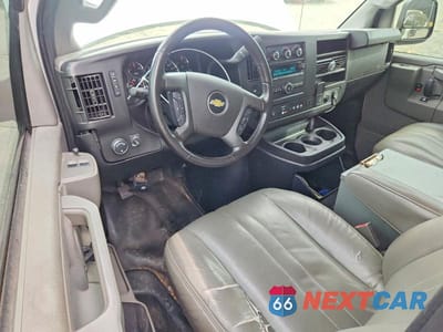 Zdjęcie 8 z 13 samochodu: 2020 CHEV EXPRESS G3500 VIN:1GCZGGFG1L1234274 - miniatura