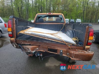 Zdjęcie 6 z 12 samochodu: 2000 CHEVROLET SILVERADO K2500 VIN:1GCGK24U3YE241549 - miniatura