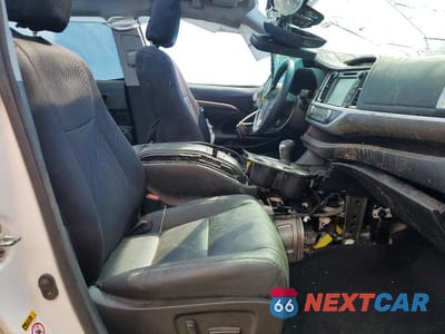 Zdjęcie 7 z 14 samochodu: 2018 TOYOTA HIGHLANDER LIMITED PLATINUM VIN:5TDDZRFH4JS878179 - miniatura