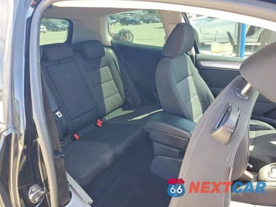 Zdjęcie 10 z 12 samochodu: 2010 VOLKSWAGEN GOLF VIN:WVWBB7AJ6AW189819 - miniatura