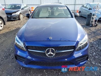Piąte zdjęcie samochodu w środku: 2019 MERCEDES-BENZ C 300 4MATIC VIN:WDDWJ8EB3KF830199 - miniatura