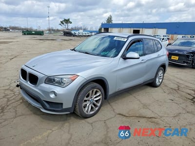 2015 BMW X1 XDRIVE28I WBAVL1C53FVY32144 - główne zdjęcie licytacji z USA - miniatura