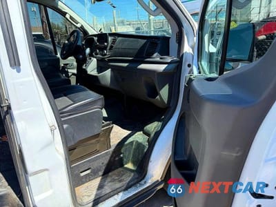 Piąte zdjęcie samochodu w środku: 2020 FORD TRANSIT T-150 VIN:1FTYE1Y87LKB20892 - miniatura