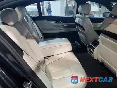 Zdjęcie 10 z 11 samochodu: 2019 BMW 740 I VIN:WBA7E2C58KB217299 - miniatura