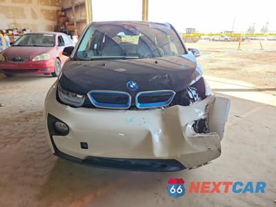 Piąte zdjęcie samochodu w środku: 2017 BMW I3 BEV VIN:WBY1Z6C39HV548515 - miniatura