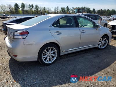Trzecie zdjęcie samochodu z tyłu: 2010 LEXUS HS 250H BASE VIN:JTHBB1BA2A2005381 - miniatura