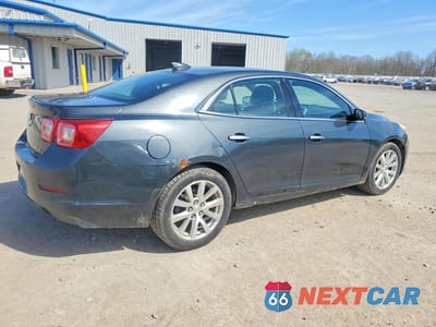 Trzecie zdjęcie samochodu z tyłu: 2016 CHEVROLET MALIBU LIMITED LTZ VIN:1G11E5SA3GU122517 - miniatura