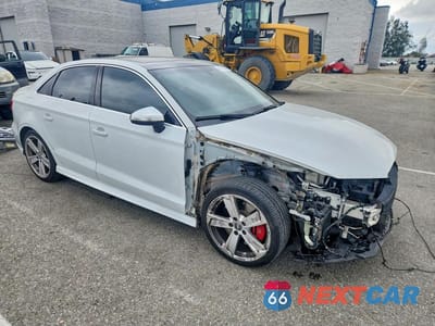 Czwarte zdjęcie samochodu z boku: 2020 AUDI S3 PREMIUM VIN:WAUB1GFF8LA004528 - miniatura