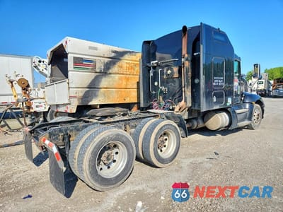 Czwarte zdjęcie samochodu z boku: 2009 KENWORTH T660 SEMI TRUCK VIN:1XKADB9X09J221288 - miniatura