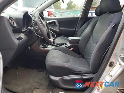 Zdjęcie 7 z 13 samochodu: 2006 TOYOTA RAV4 SPORT VIN:JTMBD32V165002276 - miniatura
