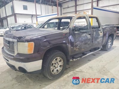 2008 GMC SIERRA K1500 2GTFK13Y181285030 - główne zdjęcie licytacji z USA - miniatura
