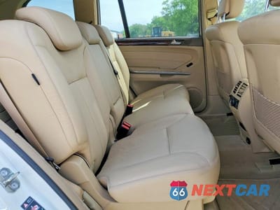 Zdjęcie 11 z 13 samochodu: 2008 MERCEDES-BENZ GL 550 4MATIC VIN:4JGBF86E98A386704 - miniatura