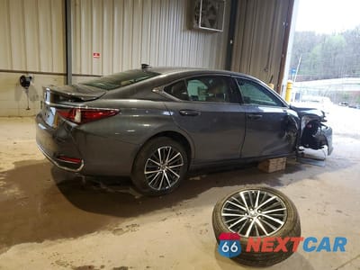 Trzecie zdjęcie samochodu z tyłu: 2024 LEXUS ES 300H BASE VIN:58ADA1C12RU054242 - miniatura