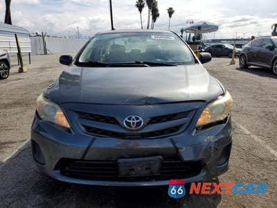 Piąte zdjęcie samochodu w środku: 2011 TOYOTA COROLLA LE VIN:JTDBU4EE3B9164530 - miniatura