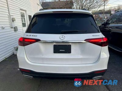 Piąte zdjęcie samochodu w środku: 2024 MERCEDES-BENZ GLE 450 4MATIC VIN:4JGFB5KB6RB127994 - miniatura