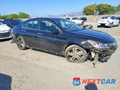 Czwarte zdjęcie samochodu z boku: 2017 HONDA ACCORD SPORT VIN:1HGCR2F56HA072362 - miniatura