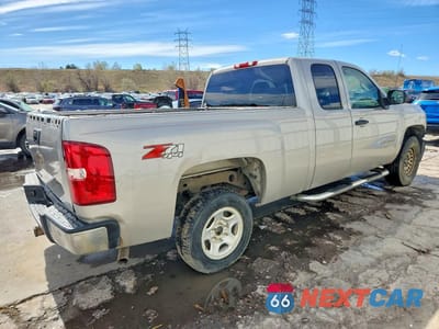 Trzecie zdjęcie samochodu z tyłu: 2009 CHEVROLET SILVERADO K1500 LT VIN:1GCEK29019Z171590 - miniatura