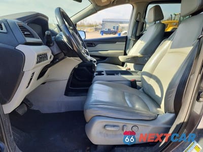 Zdjęcie 7 z 14 samochodu: 2019 HONDA ODYSSEY EXL VIN:5FNRL6H74KB068762 - miniatura