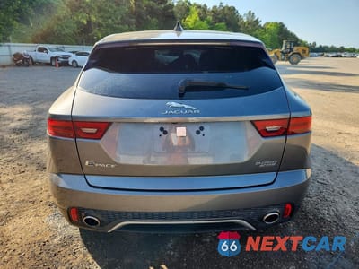 Zdjęcie 6 z 13 samochodu: 2019 JAGUAR E-PACE S VIN:SADFJ2FX3K1Z62527 - miniatura