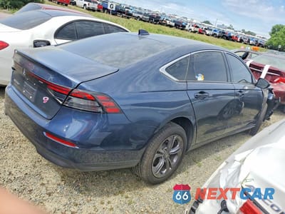 Trzecie zdjęcie samochodu z tyłu: 2024 HONDA ACCORD EX VIN:1HGCY1F33RA091352 - miniatura