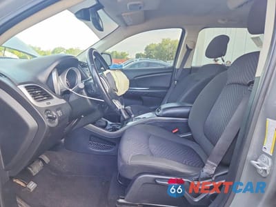 Zdjęcie 7 z 13 samochodu: 2019 DODGE JOURNEY SE VIN:3C4PDCBB2KT773934 - miniatura