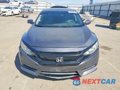 Piąte zdjęcie samochodu w środku: 2018 HONDA CIVIC EX VIN:2HGFC2F78JH528739 - miniatura