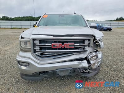 Piąte zdjęcie samochodu w środku: 2018 GMC SIERRA K1500 SLT VIN:3GTU2NEC1JG637228 - miniatura