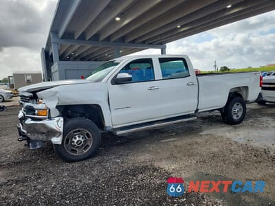 2018 CHEVROLET SILVERADO K2500 HEAVY DUTY 1GC1KUEG2JF257526 - główne zdjęcie licytacji z USA - miniatura