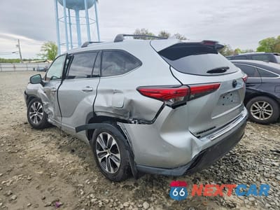 Drugie zdjęcie samochodu z przodu: 2021 TOYOTA HIGHLANDER HYBRID XLE VIN:5TDGBRCH4MS525208 - miniatura