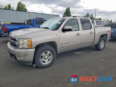 2007 CHEVROLET SILVERADO K1500 CREW CAB 2GCEK13M971503786 - główne zdjęcie licytacji z USA - miniatura