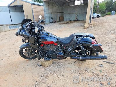 Trzecie zdjęcie samochodu z tyłu: 2025 HARLEY DAVIDSON FLTRXSTSE VIN:1HD1TL810SB957714 - miniatura