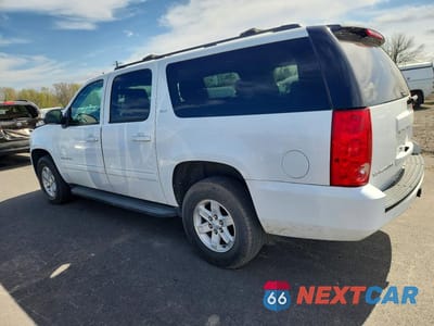 Drugie zdjęcie samochodu z przodu: 2013 GMC YUKON XL K1500 SLT VIN:1GKS2KE77DR221590 - miniatura