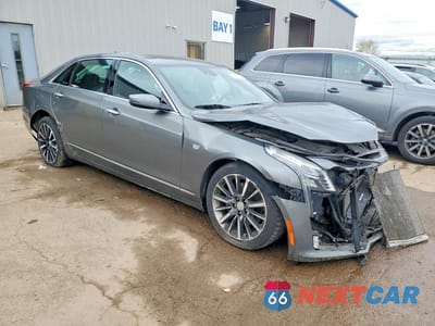 Czwarte zdjęcie samochodu z boku: 2016 CADILLAC CT6 PREMIUM VIN:1G6KG5R68GU149903 - miniatura