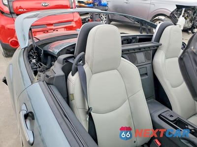 Zdjęcie 10 z 12 samochodu: 2011 MAZDA MX-5 MIATA VIN:JM1NC2PF8B0217074 - miniatura