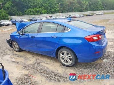 Drugie zdjęcie samochodu z przodu: 2017 CHEVROLET CRUZE LT VIN:3G1BE5SM3HS556842 - miniatura
