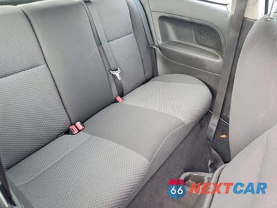 Zdjęcie 11 z 13 samochodu: 2007 FORD FOCUS ZX3 VIN:1FAFP31N07W126177 - miniatura