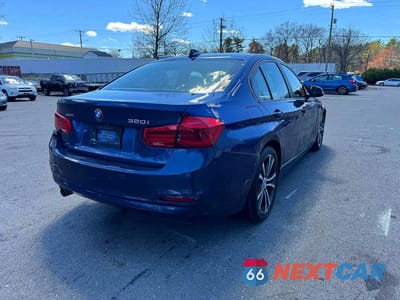 Trzecie zdjęcie samochodu z tyłu: 2018 BMW 320 XI VIN:WBA8E5G54JNU47029 - miniatura