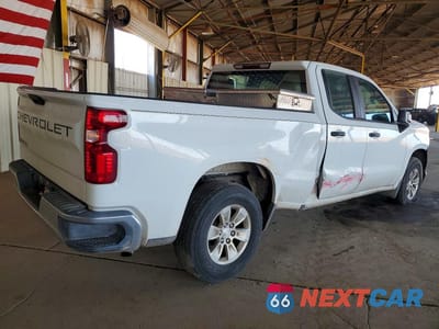 Trzecie zdjęcie samochodu z tyłu: 2019 CHEVROLET SILVERADO C1500 VIN:1GCRWAEH5KZ311352 - miniatura