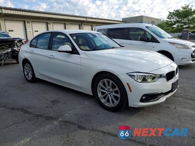 Czwarte zdjęcie samochodu z boku: 2018 BMW 320 XI VIN:WBA8E5G58JNU47311 - miniatura