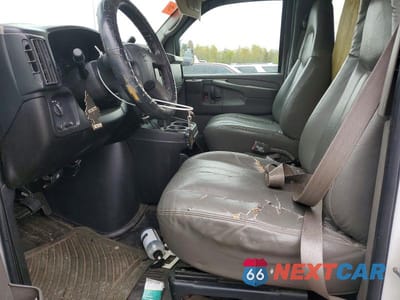 Zdjęcie 7 z 13 samochodu: 2006 CHEVROLET EXPRESS G1500 VIN:1GNFG15T361119878 - miniatura