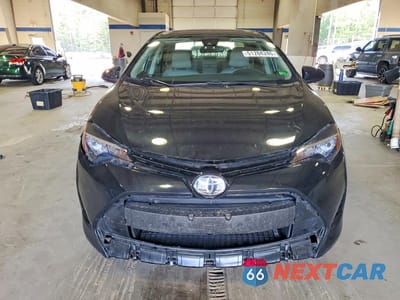 Piąte zdjęcie samochodu w środku: 2017 TOYOTA COROLLA LE VIN:2T1BURHE4HC848580 - miniatura
