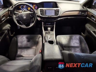 Zdjęcie 8 z 12 samochodu: 2016 HONDA ACCORD EX VIN:1HGCR2F08GA022288 - miniatura
