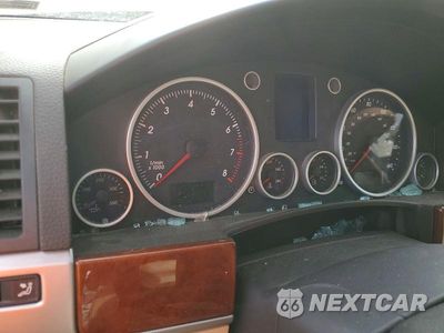 Zdjęcie 9 z 12 samochodu: 2005 VOLKSWAGEN TOUAREG 4.2 VIN:WVGCM77L25D005612 - miniatura