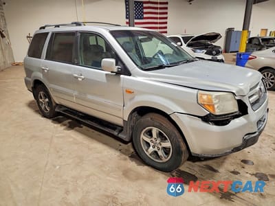 Czwarte zdjęcie samochodu z boku: 2008 HONDA PILOT EXL VIN:5FNYF18598B007887 - miniatura