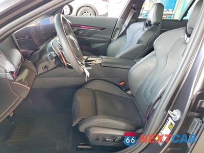 Zdjęcie 7 z 13 samochodu: 2026 BMW M5 TOURING VIN:WBS83GV09TCW16447 - miniatura