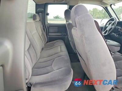 Zdjęcie 10 z 12 samochodu: 2004 GMC NEW SIERRA K1500 VIN:2GTEK19VX41185480 - miniatura