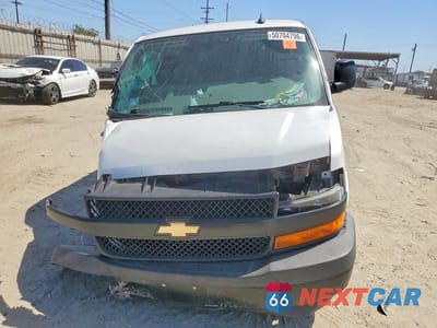 Piąte zdjęcie samochodu w środku: 2018 CHEVROLET EXPRESS G2500 VIN:1GCWGAFP6J1336909 - miniatura