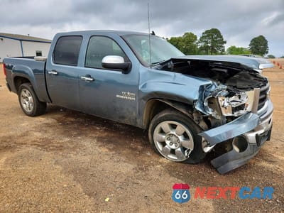 Czwarte zdjęcie samochodu z boku: 2011 GMC SIERRA K1500 SLE VIN:3GTP2VE33BG196832 - miniatura